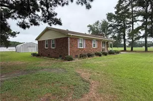 672 E Palmer Rd, Raeford, NC 28376 - Photo 7