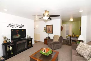386 Oakwood Heights Dr, Lumberton, NC 28358 - Photo 5