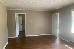 814 Varsity Dr, Fayetteville, NC 28304 - Photo 3