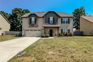 2732 Mosquera Dr, Fayetteville, NC 28306 - Photo 1