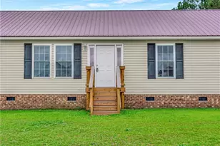 1100 Brisson Rd, Saint Pauls, NC 28384 - Photo 5