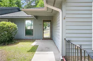 2105 Wexford Oaks Ct, Fayetteville, NC 28303 - Photo 3