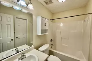 3721 Betts Dr, Fayetteville, NC 28311 - Photo 11