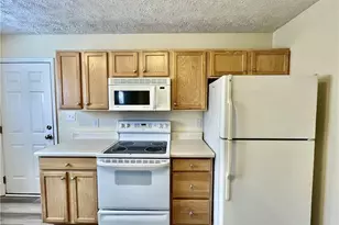 3721 Betts Dr, Fayetteville, NC 28311 - Photo 9