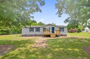 64 Outfield Dr, Bladenboro, NC 28320 - Photo 1