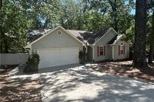 107 Jefferson Dr, Raeford, NC 28376 - Photo 1