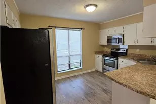 7172 Evanston St, Fayetteville, NC 28314 - Photo 3