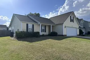 1920 Caviness St, Fayetteville, NC 28314 - Photo 3