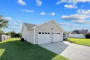 129 Cavalier Dr, Raeford, NC 28376 - Photo 3