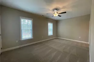 260 Gallery Dr, Spring Lake, NC 28390 - Photo 5