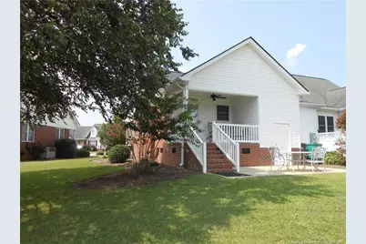 656 Amberdale Circle W, Lumberton, NC 28358 - Photo 7