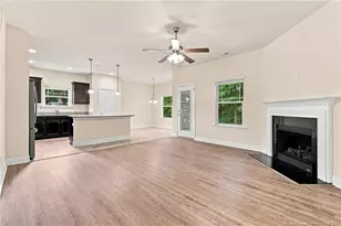 305 Planters Ln, Coats, NC 27521 - Photo 7