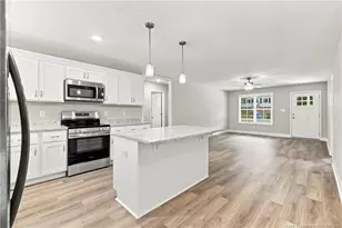 111 Kensington Cir, Fayetteville, NC 28301 - Photo 11
