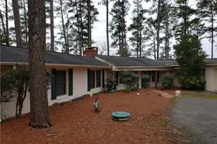 9 Dixie Dr, Whispering Pines, NC 28327 - Photo 3