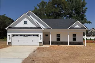 380 Thorntons Creek Dr, Erwin, NC 28339 - Photo 1