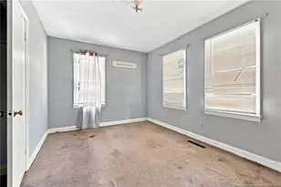 319 Stuart Ave, Fayetteville, NC 28301 - Photo 15