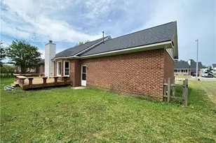 1175 Helmsley Dr, Fayetteville, NC 28314 - Photo 3