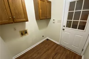 1175 Helmsley Dr, Fayetteville, NC 28314 - Photo 9