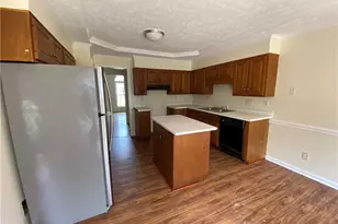 1175 Helmsley Dr, Fayetteville, NC 28314 - Photo 7