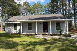 5811 Paragon Point, Hope Mills, NC 28348 - Photo 1