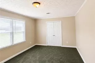409 Franklin Ave, Lumberton, NC 28358 - Photo 7