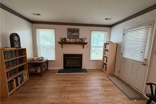 1132 Hoke Loop Rd, Fayetteville, NC 28314 - Photo 9