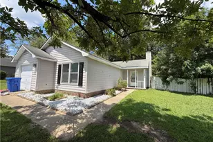 1132 Hoke Loop Rd, Fayetteville, NC 28314 - Photo 1