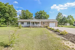 369 Naylor School Rd, Roseboro, NC 28382 - Photo 1