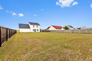 280 Sunflower St, Raeford, NC 28376 - Photo 27