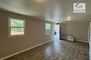 1153 Tammy St, Fayetteville, NC 28311 - Photo 7
