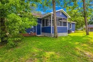 302 W 6th Ave, Raeford, NC 28376 - Photo 5
