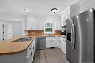 3109 Parkwood Dr, Sanford, NC 27332 - Photo 9