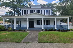 708 N Cedar St, Lumberton, NC 28358 - Photo 1