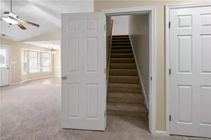 1482 Avoncroft Dr, Fayetteville, NC 28306 - Photo 31