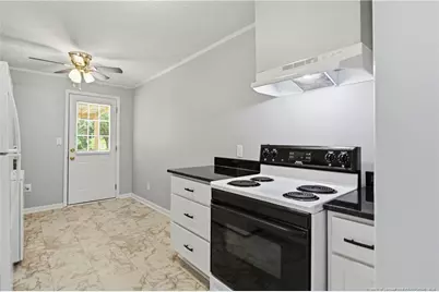211 Willborough Avenue, Fayetteville, NC 28303 - Photo 13