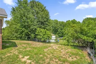 1615 Winnabow Dr, Fayetteville, NC 28304 - Photo 31