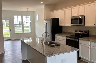 1423 Goldsboro Ave, Sanford, NC 27330 - Photo 3