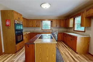 724 Galloway Dr, Fayetteville, NC 28303 - Photo 9