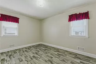 2902 Cornell Dr, Sanford, NC 27332 - Photo 19