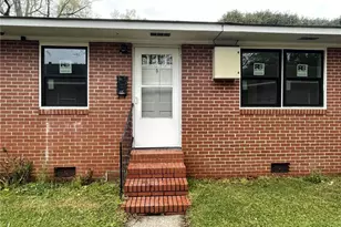 715 S 3rd St, Smithfield, NC 27577 - Photo 1