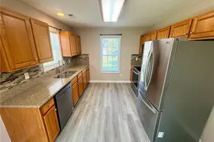 81 Essex Ct W, Sanford, NC 27332 - Photo 7