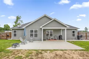 636 Wood Point Dr, Bunnlevel, NC 28323 - Photo 25