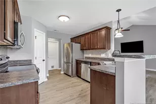 636 Wood Point Dr, Bunnlevel, NC 28323 - Photo 9