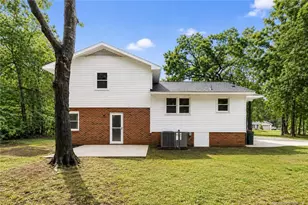 76 Robin Rd, Lumberton, NC 28358 - Photo 33