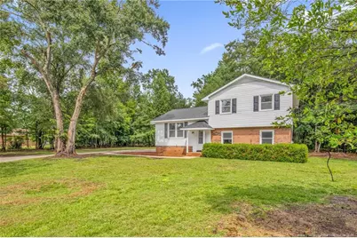 76 Robin Road, Lumberton, NC 28358 - Photo 3