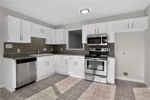 201 Laketree Blvd, Spring Lake, NC 28390 - Photo 3