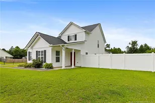 118 Newport Ct, Raeford, NC 28376 - Photo 3