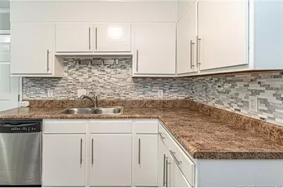 2122 Birchcreft Drive, Fayetteville, NC 28304 - Photo 17