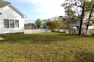 290 Robeson St, Spring Lake, NC 28390 - Photo 37