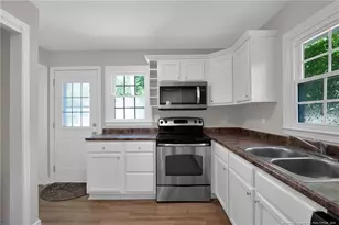 1001 Ivy Rd, Fayetteville, NC 28303 - Photo 11